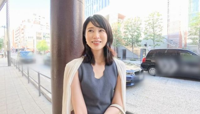 バックが好きなのぉ！スレンダーな美人お姉さんをナンパしバックハメ